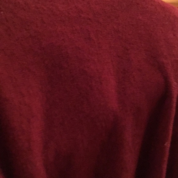 Beautiful Burgundy 3/4 Sleeved Top w/ crochet hem - Picture 5 of 5